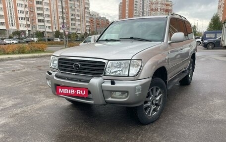 Toyota Land Cruiser 100 рестайлинг 2, 1999 год, 1 000 000 рублей, 2 фотография