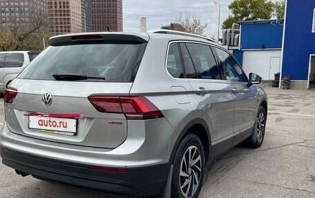 Volkswagen Tiguan II, 2018 год, 2 900 000 рублей, 11 фотография