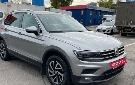 Volkswagen Tiguan II, 2018 год, 2 900 000 рублей, 14 фотография