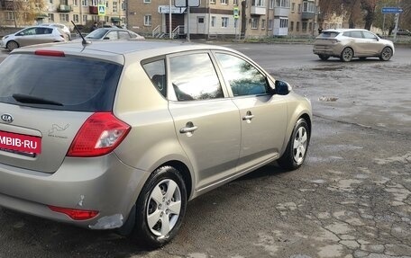 KIA cee'd I рестайлинг, 2010 год, 870 000 рублей, 7 фотография