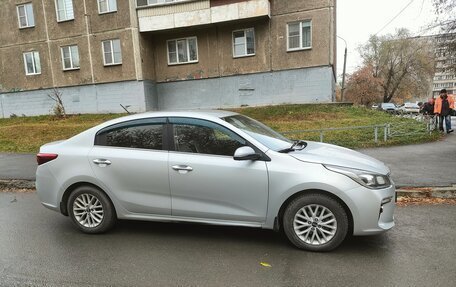 KIA Rio IV, 2017 год, 1 290 000 рублей, 3 фотография