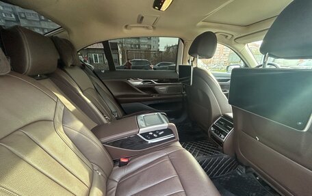 BMW 7 серия, 2018 год, 4 320 000 рублей, 16 фотография