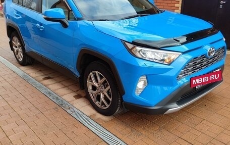 Toyota RAV4, 2019 год, 4 950 000 рублей, 6 фотография