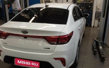 KIA Rio IV, 2018 год, 1 350 000 рублей, 4 фотография