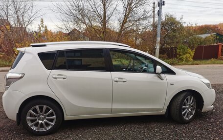 Toyota Verso I, 2011 год, 1 180 000 рублей, 4 фотография