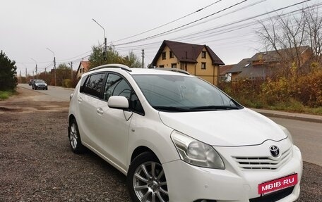 Toyota Verso I, 2011 год, 1 180 000 рублей, 9 фотография