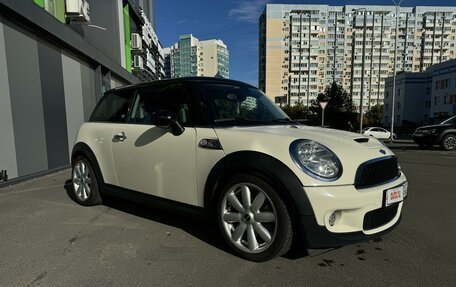 MINI Hatch, 2010 год, 1 250 000 рублей, 3 фотография