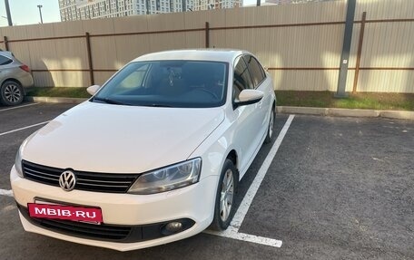 Volkswagen Jetta VI, 2013 год, 1 100 000 рублей, 2 фотография