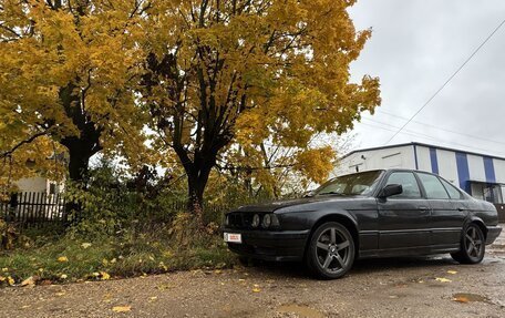 BMW 5 серия, 1988 год, 290 000 рублей, 2 фотография