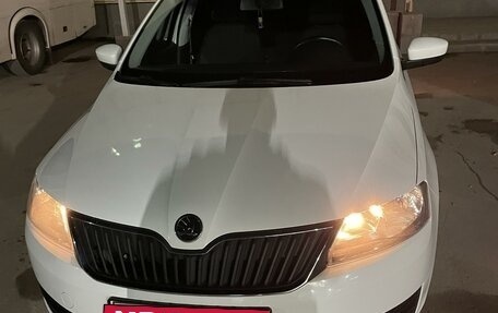 Skoda Rapid I, 2014 год, 1 050 000 рублей, 5 фотография