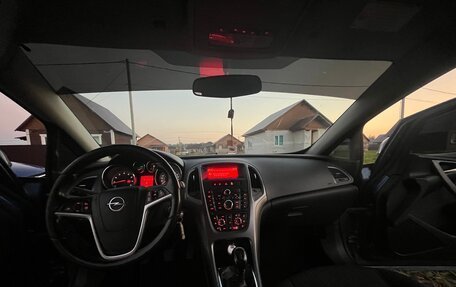 Opel Astra J, 2014 год, 1 111 111 рублей, 9 фотография