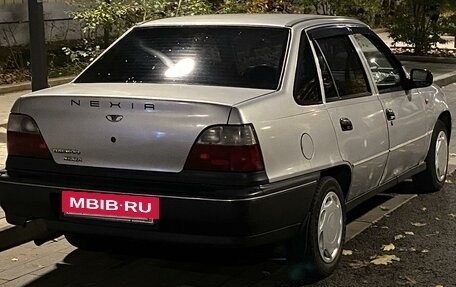 Daewoo Nexia I рестайлинг, 1999 год, 130 000 рублей, 4 фотография