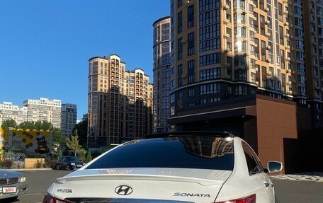 Hyundai Sonata VI, 2011 год, 1 600 000 рублей, 3 фотография