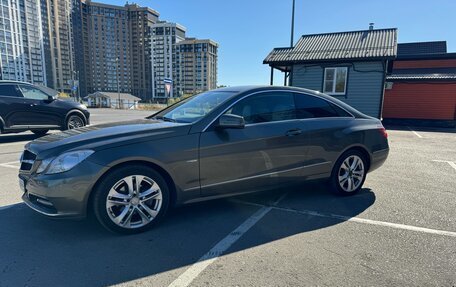 Mercedes-Benz E-Класс, 2012 год, 1 750 000 рублей, 4 фотография