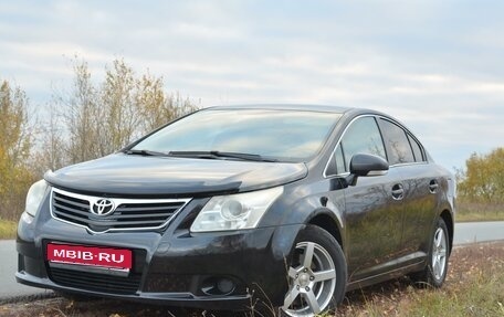 Toyota Avensis III рестайлинг, 2009 год, 900 000 рублей, 1 фотография