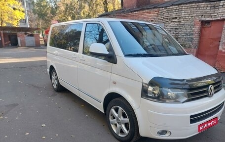 Volkswagen Multivan T5, 2010 год, 2 075 000 рублей, 1 фотография