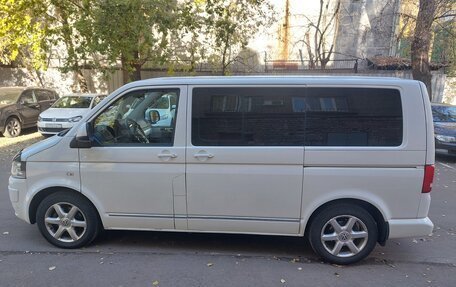 Volkswagen Multivan T5, 2010 год, 2 075 000 рублей, 3 фотография