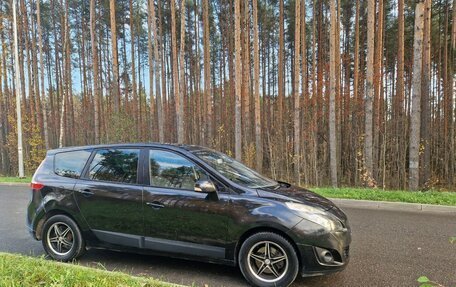 Renault Scenic III, 2009 год, 795 000 рублей, 2 фотография