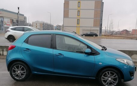 Mazda 2 III, 2011 год, 750 000 рублей, 2 фотография