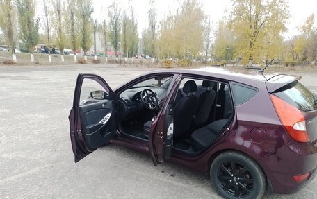 Hyundai Solaris II рестайлинг, 2012 год, 749 000 рублей, 20 фотография