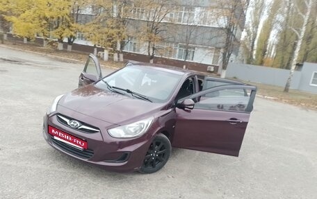 Hyundai Solaris II рестайлинг, 2012 год, 749 000 рублей, 22 фотография