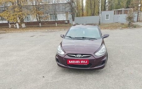 Hyundai Solaris II рестайлинг, 2012 год, 749 000 рублей, 24 фотография