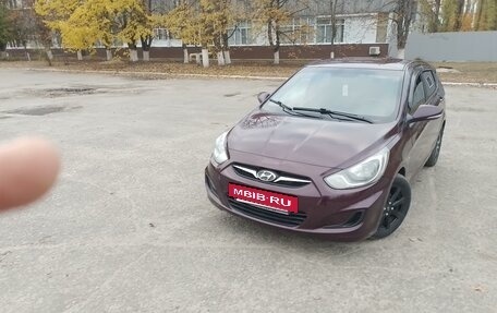 Hyundai Solaris II рестайлинг, 2012 год, 749 000 рублей, 23 фотография