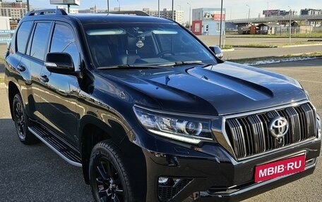 Toyota Land Cruiser Prado 150 рестайлинг 2, 2021 год, 8 500 000 рублей, 1 фотография