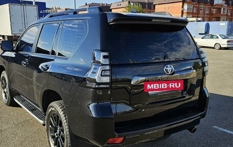 Toyota Land Cruiser Prado 150 рестайлинг 2, 2021 год, 8 500 000 рублей, 7 фотография