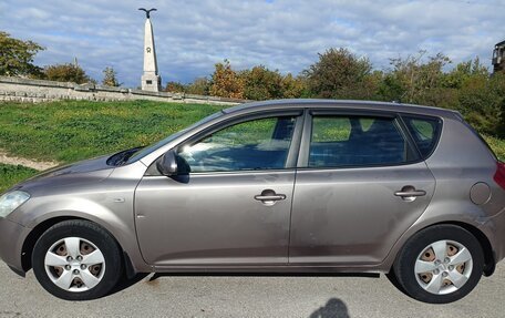 KIA cee'd I рестайлинг, 2009 год, 649 999 рублей, 4 фотография