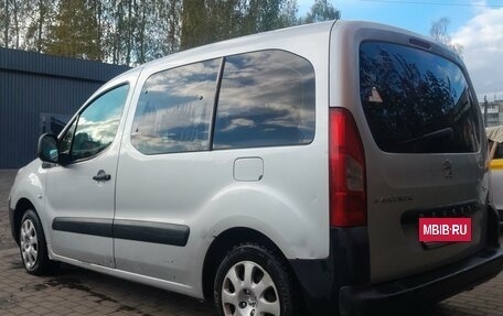 Peugeot Partner II рестайлинг 2, 2010 год, 590 000 рублей, 2 фотография