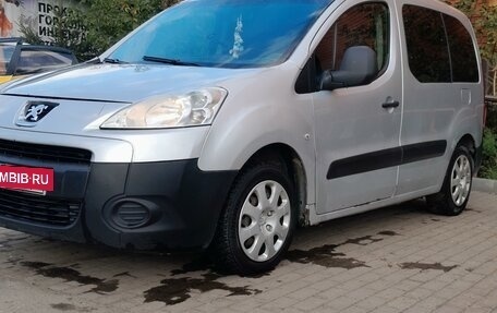 Peugeot Partner II рестайлинг 2, 2010 год, 590 000 рублей, 4 фотография