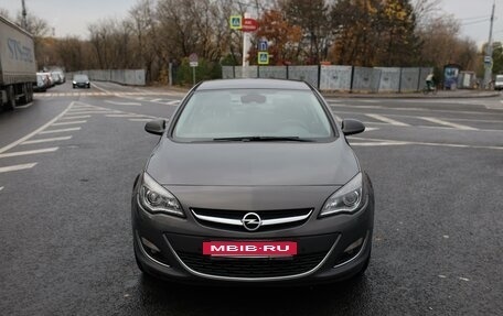 Opel Astra J, 2014 год, 1 400 000 рублей, 4 фотография