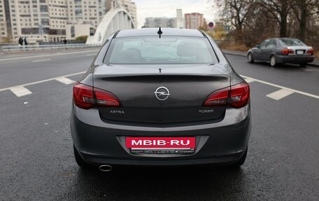 Opel Astra J, 2014 год, 1 400 000 рублей, 6 фотография