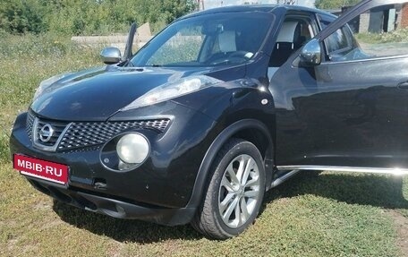 Nissan Juke II, 2011 год, 900 000 рублей, 2 фотография