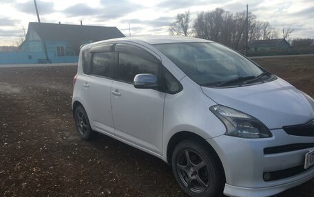 Toyota Ractis I, 2006 год, 700 000 рублей, 2 фотография