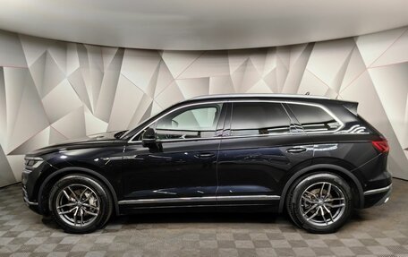 Volkswagen Touareg III, 2019 год, 5 998 000 рублей, 5 фотография