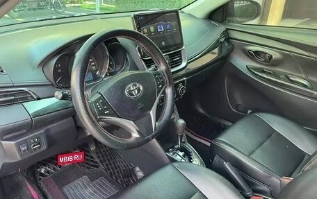 Toyota Yaris XP150 рестайлинг, 2021 год, 1 330 000 рублей, 8 фотография