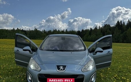 Peugeot 308 II, 2011 год, 900 000 рублей, 20 фотография