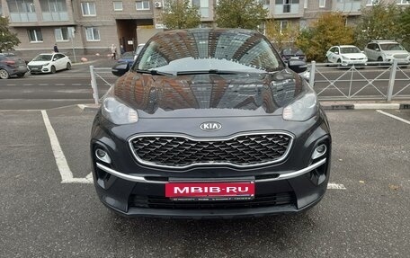 KIA Sportage IV рестайлинг, 2020 год, 2 430 000 рублей, 3 фотография