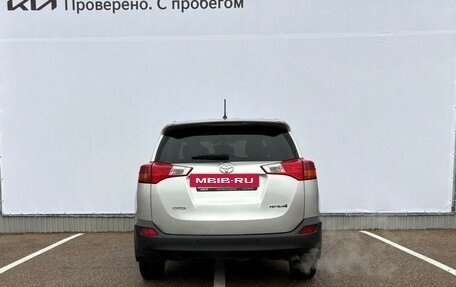 Toyota RAV4, 2013 год, 1 999 000 рублей, 6 фотография