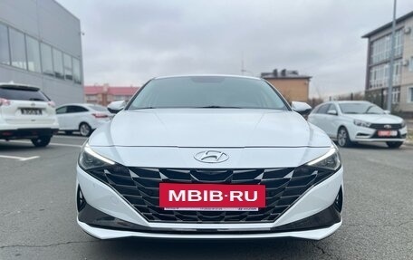 Hyundai Elantra, 2021 год, 2 600 000 рублей, 2 фотография