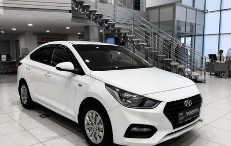 Hyundai Solaris II рестайлинг, 2018 год, 1 250 000 рублей, 3 фотография