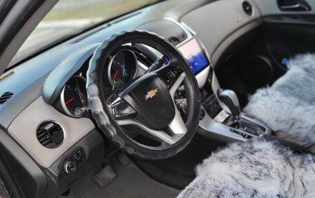 Chevrolet Cruze II, 2013 год, 990 000 рублей, 10 фотография