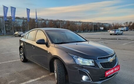 Chevrolet Cruze II, 2013 год, 990 000 рублей, 4 фотография