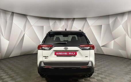 Toyota RAV4, 2021 год, 3 599 000 рублей, 8 фотография