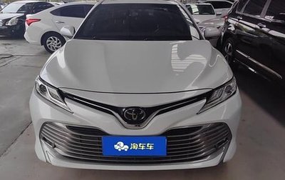 Toyota Camry, 2021 год, 2 420 000 рублей, 1 фотография