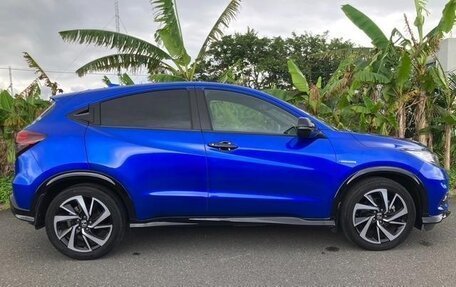 Honda Vezel, 2020 год, 1 800 000 рублей, 4 фотография