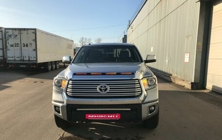 Toyota Tundra II, 2015 год, 4 650 000 рублей, 2 фотография