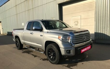 Toyota Tundra II, 2015 год, 4 650 000 рублей, 3 фотография